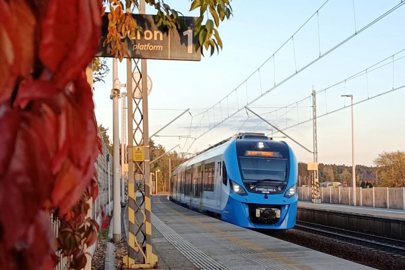 zdjęcie wyróżniające Większy komfort i ekologia. Umowy na dofinansowanie zakupu Impulsów 2 podpisane